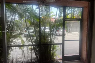 660 Tennis Club Dr, Fort Lauderdale, FL 33311 - Photo 19