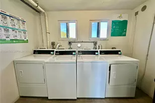 411 SW 37th Ave, Miami, FL 33135 - Photo 17