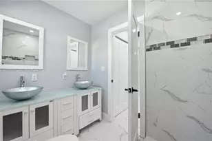 12475 NW 10th Ave, North Miami, FL 33168 - Photo 11