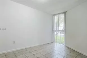 7035 NW 186th St, Hialeah, FL 33015 - Photo 15