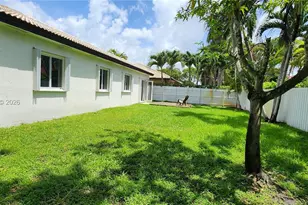 16507 NW 91st Ave, Miami Lakes, FL 33018 - Photo 31