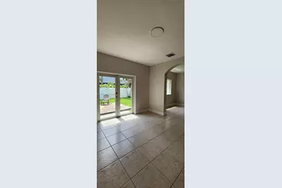 16507 NW 91st Ave, Miami Lakes, FL 33018 - Photo 23