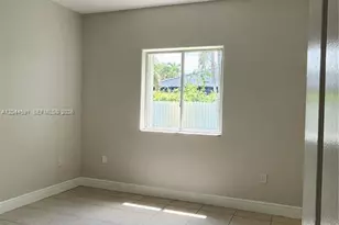 16507 NW 91st Ave, Miami Lakes, FL 33018 - Photo 15