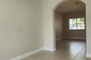 16507 NW 91st Ave, Miami Lakes, FL 33018 - Photo 7