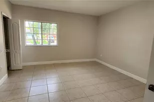 16507 NW 91st Ave, Miami Lakes, FL 33018 - Photo 9