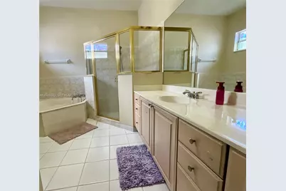 2335 SE 4th Pl, Homestead, FL 33033 - Photo 15