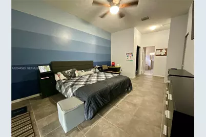 2335 SE 4th Pl, Homestead, FL 33033 - Photo 13
