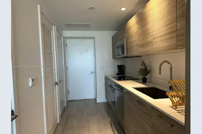 121 NE 34th St #1915, Miami, FL 33137 - Photo 35