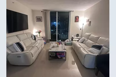 275 NE 18th St #1902, Miami, FL 33132 - Photo 5