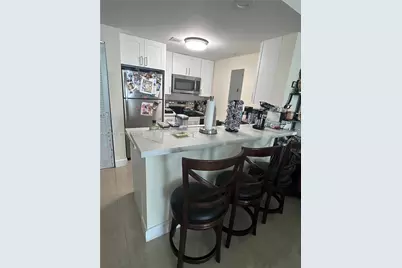 275 NE 18th St #1902, Miami, FL 33132 - Photo 3