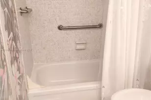 601 Three Islands Boulevard, Hallandale Beach, FL 33009 - Photo 25