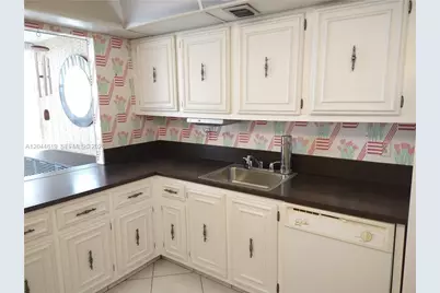 601 Three Islands Blvd #517, Hallandale Beach, FL 33009 - Photo 9