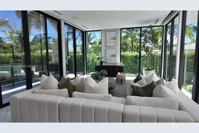 570 S Shore Dr, Miami Beach, FL 33141 - Photo 13