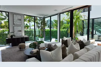 570 S Shore Dr, Miami Beach, FL 33141 - Photo 21