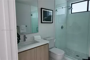 570 S Shore Dr, Miami Beach, FL 33141 - Photo 47