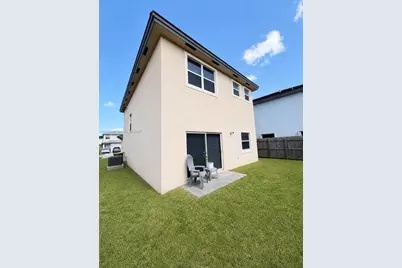 278 SE 31st Ter, Homestead, FL 33033 - Photo 5