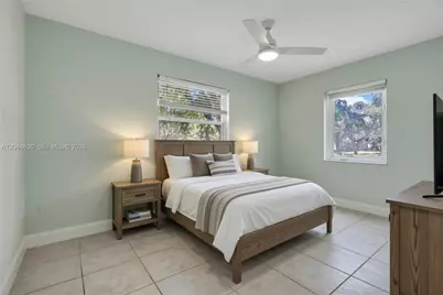 842 S 28th Ave, Hollywood, FL 33020 - Photo 15