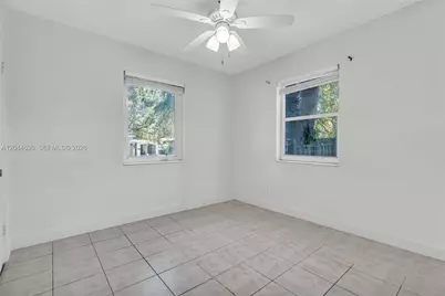 842 S 28th Ave, Hollywood, FL 33020 - Photo 17