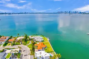 7500 W Treasure Dr, North Bay Village, FL 33141 - Photo 47