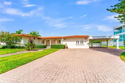 7500 W Treasure Dr, North Bay Village, FL 33141 - Photo 27