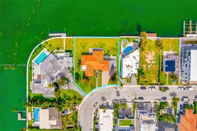 7500 W Treasure Dr, North Bay Village, FL 33141 - Photo 39