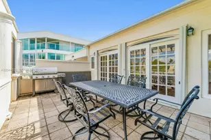 7500 W Treasure Dr, North Bay Village, FL 33141 - Photo 27