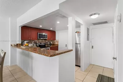3725 S Ocean Dr #1117, Hollywood, FL 33019 - Photo 11