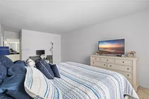 3725 S Ocean Dr, Hollywood, FL 33019 - Photo 45