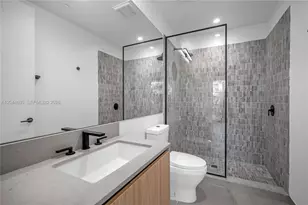 91 NW 27th St, Miami, FL 33127 - Photo 17