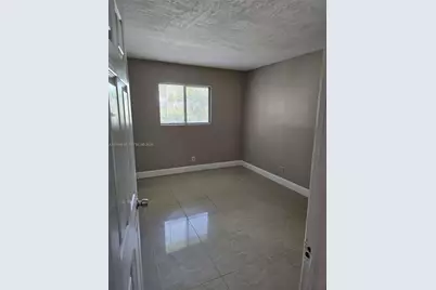 [Address not provided], North Lauderdale, FL 33068 - Photo 9