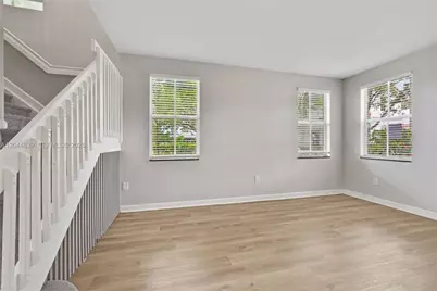 10709 NW 81st Ln, Doral, FL 33178 - Photo 5