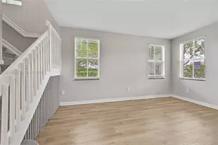 10709 NW 81st Ln, Doral, FL 33178 - Photo 5