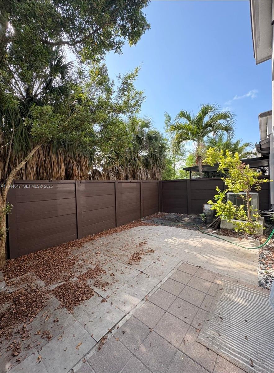 15668 NW 91st Ct - 15668 NW 91st Ct, Miami Lakes, FL 33018 Luxury Property | Jose Angel Pina
