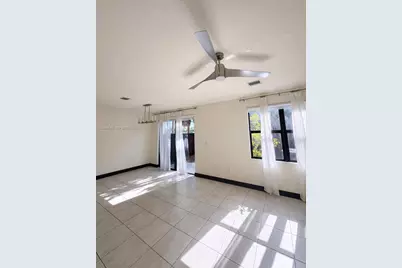 15668 NW 91st Ct, Miami Lakes, FL 33018 - Photo 15