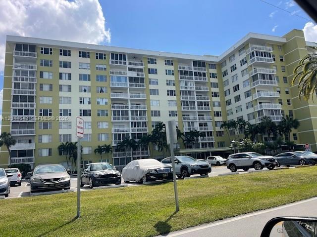 4400 Hillcrest Dr #701B - 4400 Hillcrest Dr #701B, Hollywood, FL 33021 Luxury Property | Jose Angel Pina