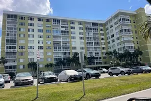 4400 Hillcrest Dr, Hollywood, FL 33021 - Photo 1