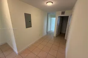 10530 SW 183rd St, Miami, FL 33157 - Photo 17