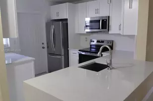5335 NW 10th Ct, Plantation, FL 33313 - Photo 13