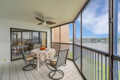 7250 Fairfax Dr #302, Tamarac, FL 33321 - Photo 25