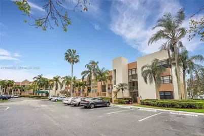 7250 Fairfax Dr #302, Tamarac, FL 33321 - Photo 7
