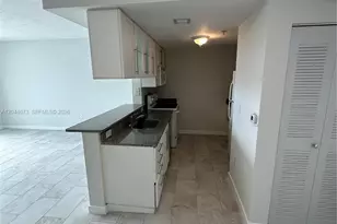 275 NE 18th St, Miami, FL 33132 - Photo 5