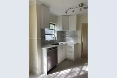 170 NW 49th St, Miami, FL 33127 - Photo 3