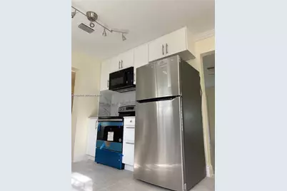 170 NW 49th St, Miami, FL 33127 - Photo 5