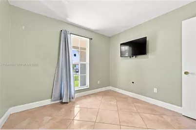 26080 SW 132nd Pl, Homestead, FL 33032 - Photo 9
