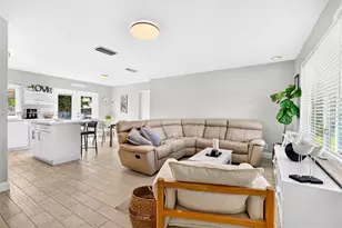 2012 N 31st Rd, Hollywood, FL 33021 - Photo 5