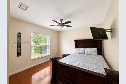 20776 NW 1st St, Pembroke Pines, FL 33029 - Photo 7