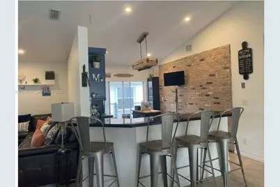 20776 NW 1st St, Pembroke Pines, FL 33029 - Photo 11