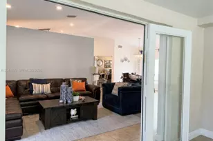 20776 NW 1st St, Pembroke Pines, FL 33029 - Photo 15