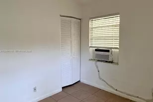 1525 NW 18th Ct, Fort Lauderdale, FL 33311 - Photo 5
