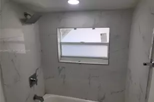 512 NW 96th St, Miami, FL 33150 - Photo 5